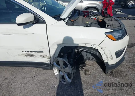 2019 Jeep Compass Latitude Fwd from USA, damaged, VIN 3C4NJCBB9KT851514